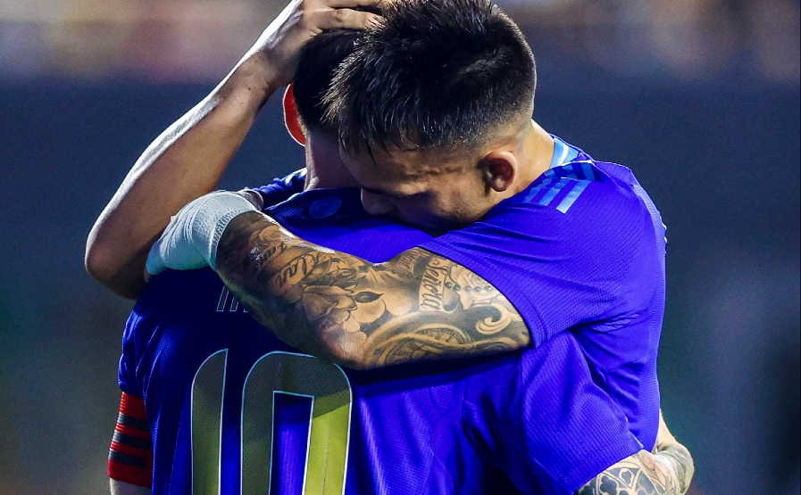 Lautaro Martinez Lionel Messi