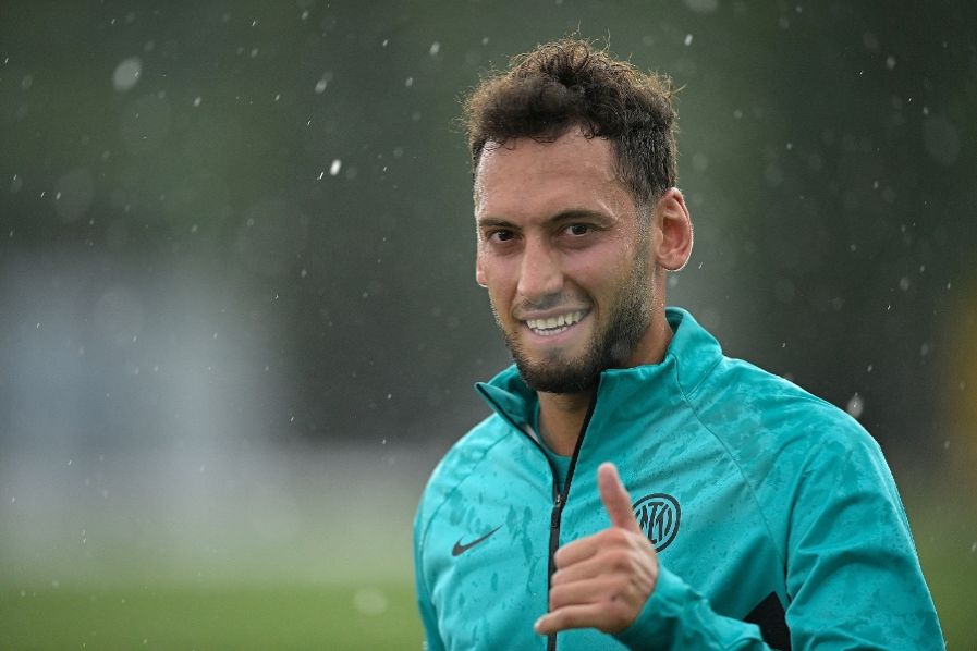 Hakan Calhanoglu