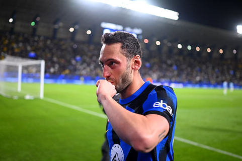 Hakan Calhanoglu