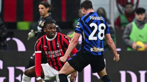 Pavard Leao derby