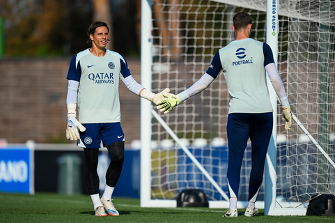 Yann Sommer Josep Martinez