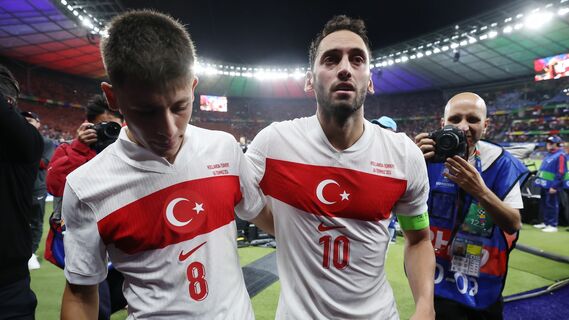Arda Guler Hakan Calhanoglu Turcja