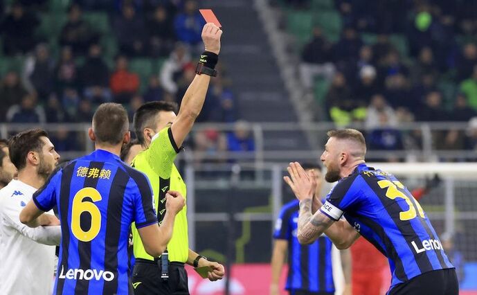 Inter Empoli czerwona Skriniar