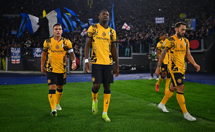 Lautaro Martinez Marcus Thuram Hakan Calhanoglu