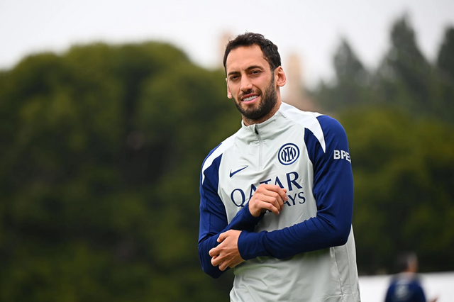 Hakan Calhanoglu