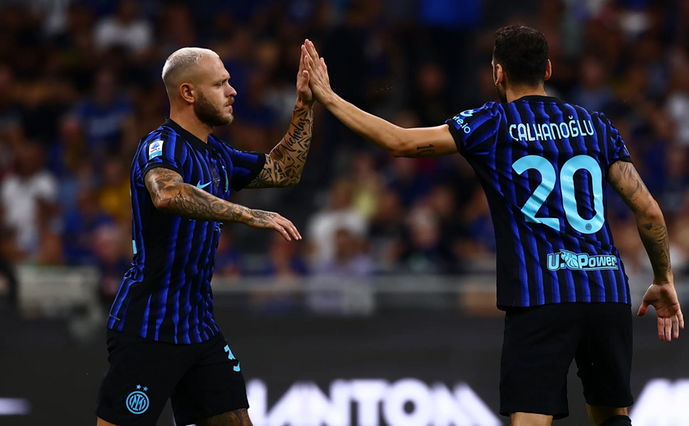 Federico Dimarco Hakan Calhanoglu